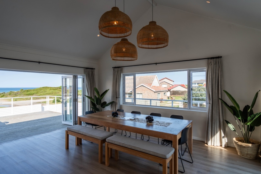 4 Bedroom Property for Sale in West Beach Eastern Cape